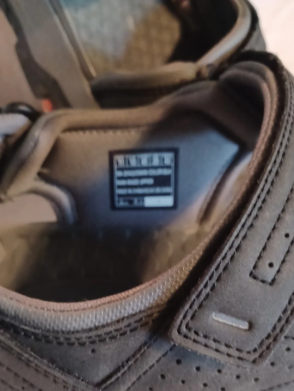 Skechers Men's Gray Sandal Size 11